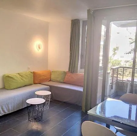 Apartment Centre Les Pins *